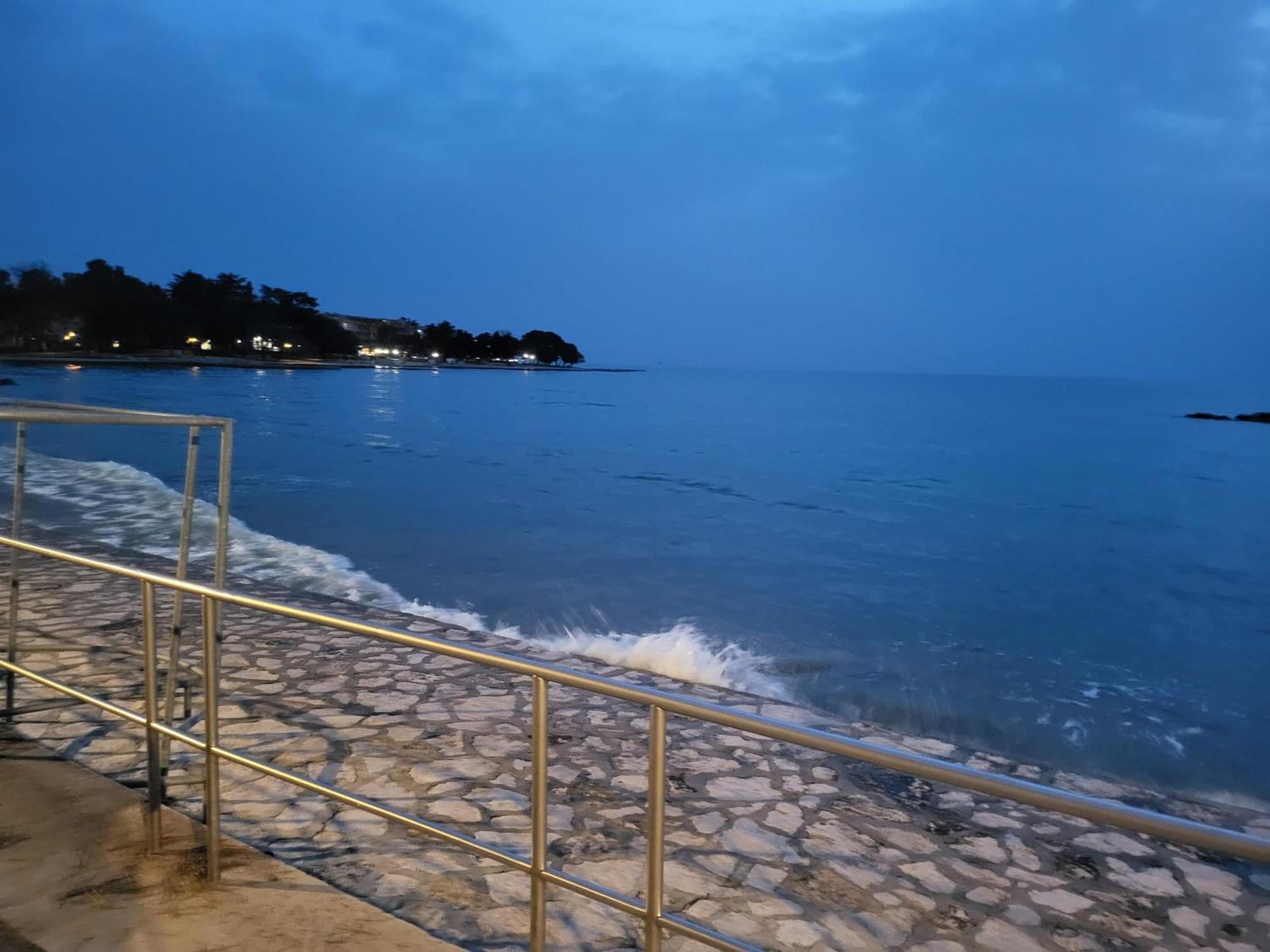 Villa Amore Radini Istrian Romantic Studio With Private Parking And Terrace Brtonigla Exterior photo